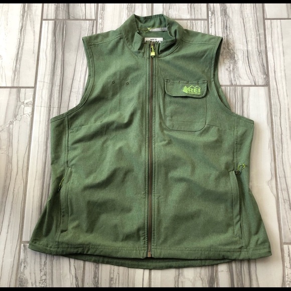 REI Co-op Adventure Vest